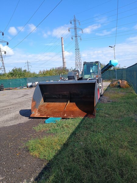 Vanzare incarcator telescopic